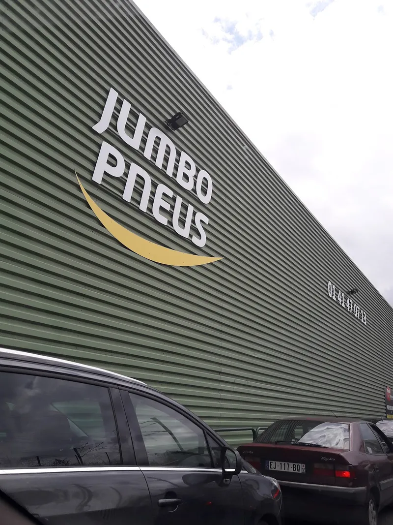 JUMBO PNEUS GENNEVILLIERS - Eurotyre