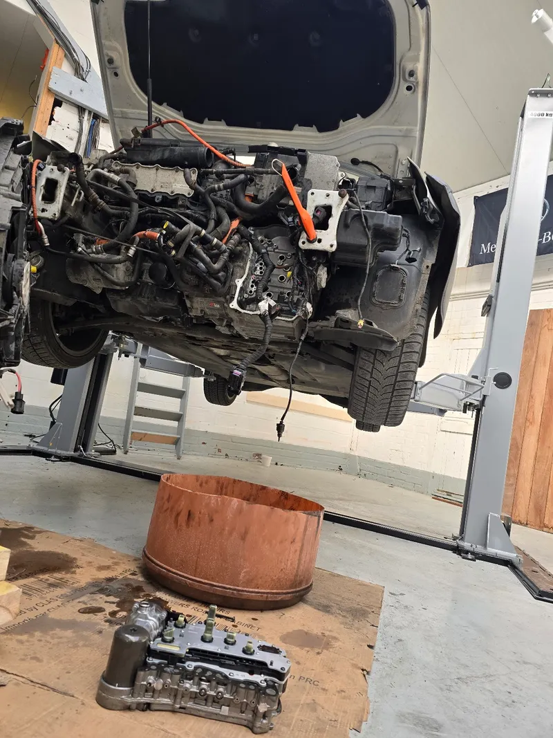GARAGE AUTO 92 MECANIQUE DIAGNOSTIQUE CARROSSERIE TOUTES MARQUES SPECIALISTE AUDI VOLKSWAGEN SEAT SKODA BMW MERCEDES