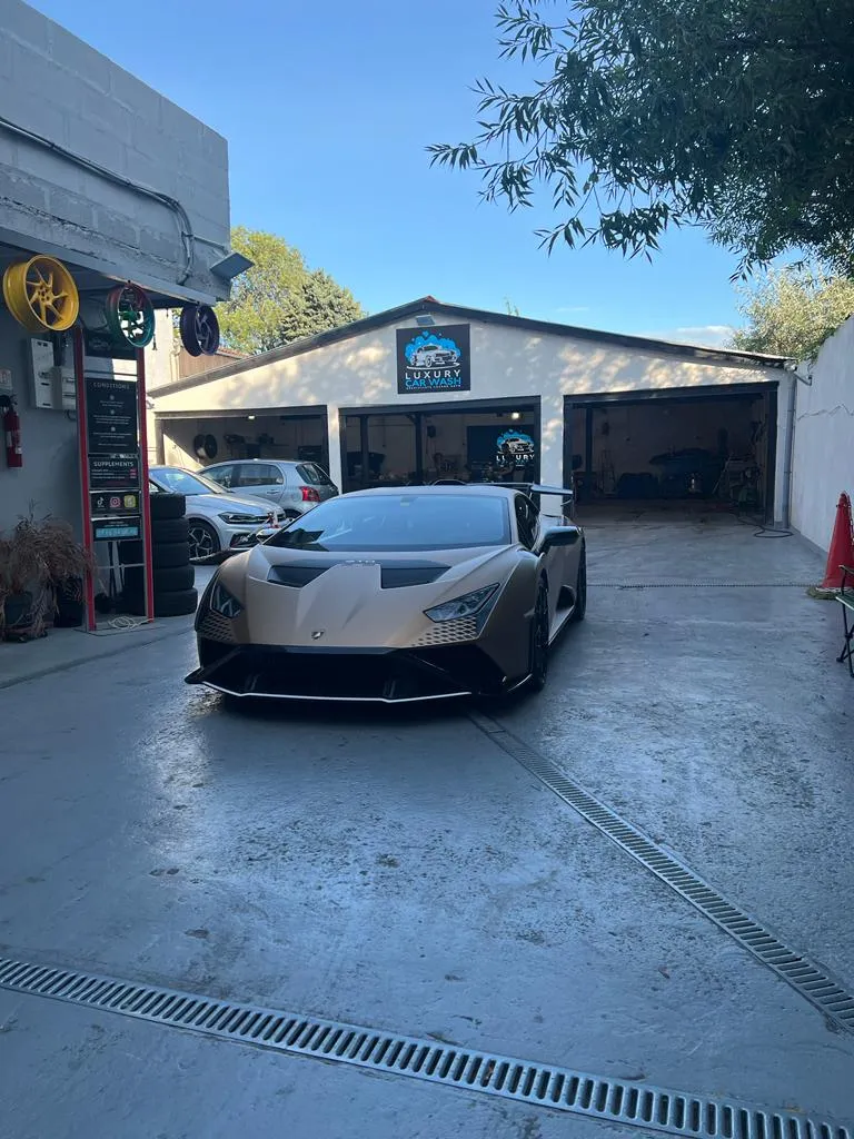 LUXURY CAR WASH MONTREUIL