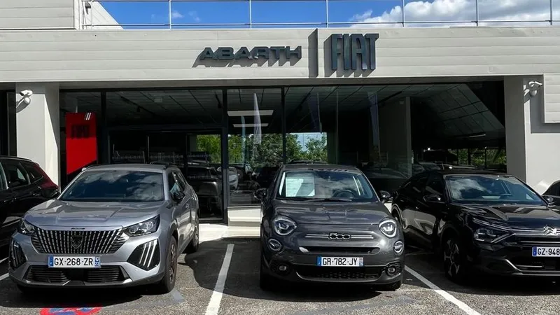 FIAT STELLANTIS &YOU VERSAILLES