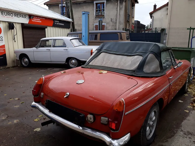 YF Automobiles