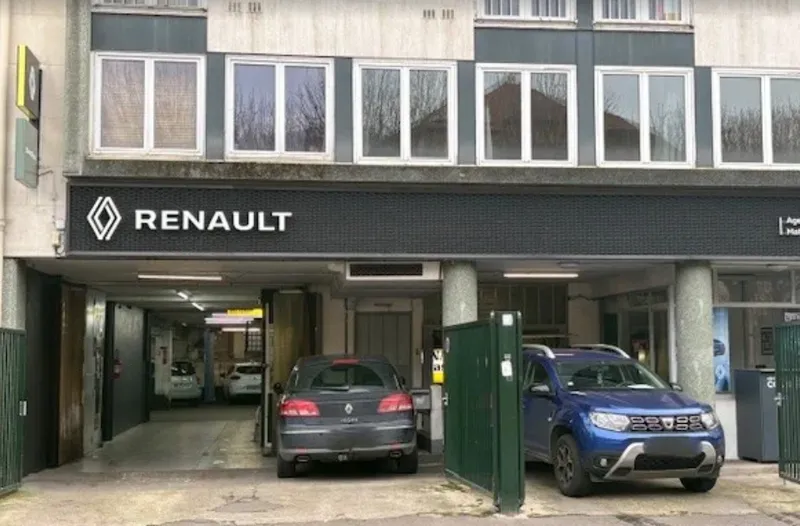 RENAULT Paris Mathais