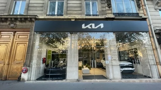 KIA IDFA PARIS GRANDE ARMEE