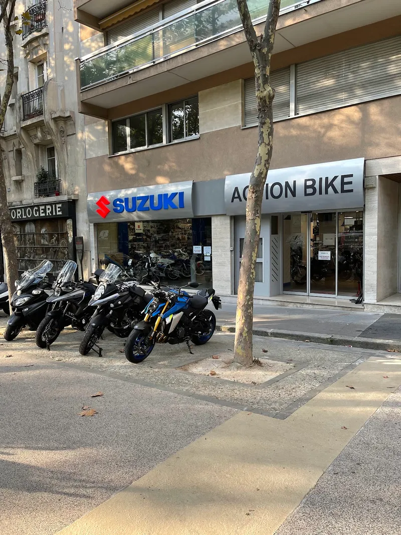 ACTION BIKE Suzuki
