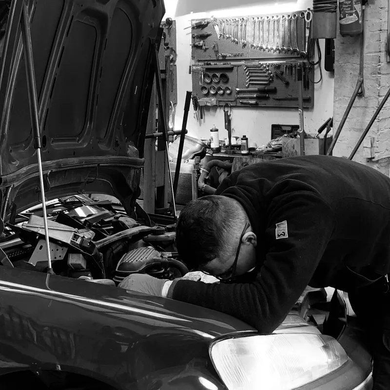Garage Station Technique FL