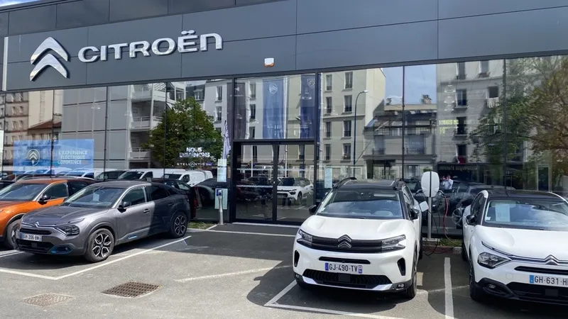 CITROËN STELLANTIS &YOU PARIS PANTIN