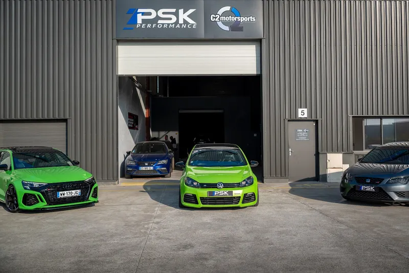 PSK PERFORMANCE | C2 MOTORSPORTS PARIS
