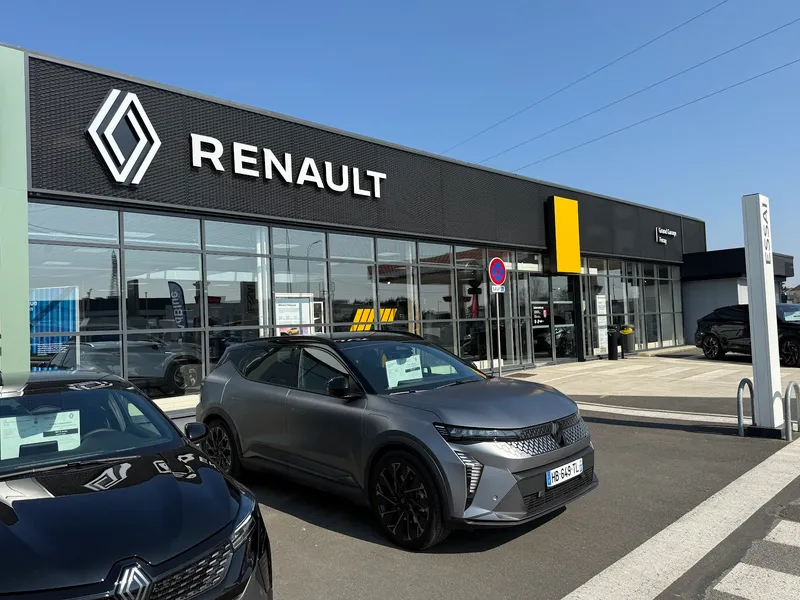 RENAULT CORBEIL-ESSONNES GRAND GARAGE FERAY SAE - GROUPE MAURIN