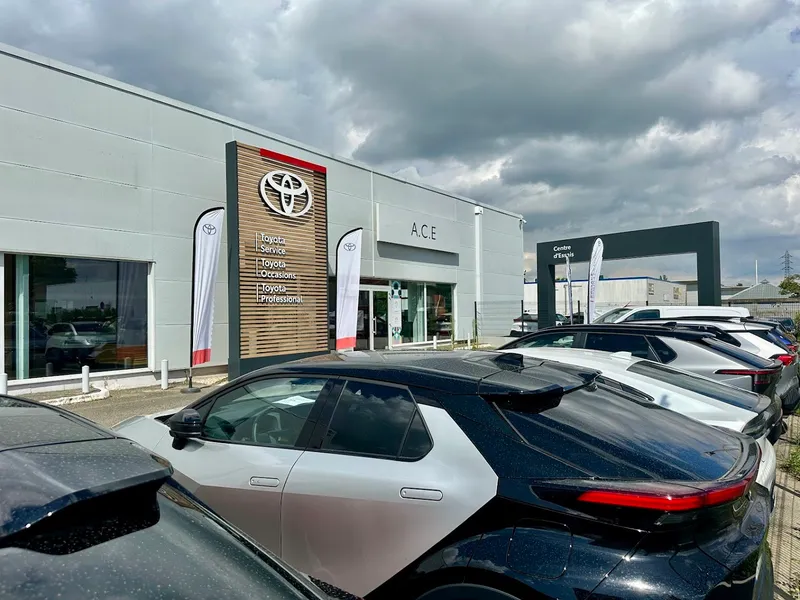 Toyota - Corbeil Essonnes - Car Lovers
