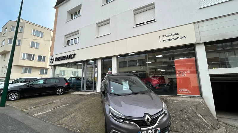 Renault Palaiseau Automotive Agent