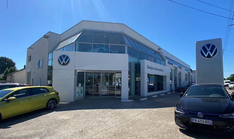 Volkswagen Sainte Genevieve des Bois Dungeon Group