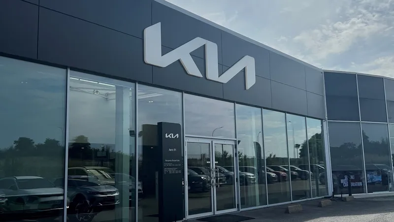 Kia Bernier | Les Ulis
