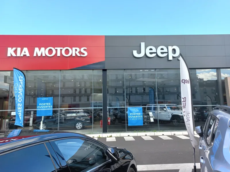 Nissan NEUBAUER Saint-Denis - Uniquement service après vente rapide (révision)