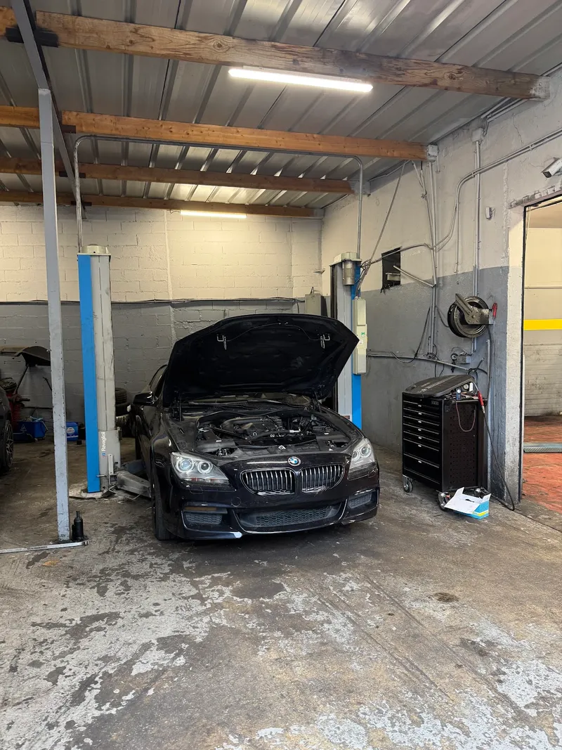 GARAGE MR HYBRIDE