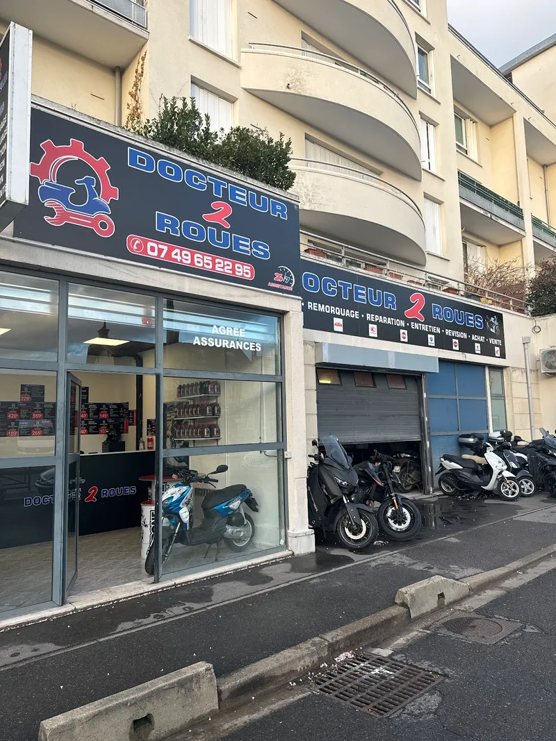 Garage moto scooter - Doctor2roues
