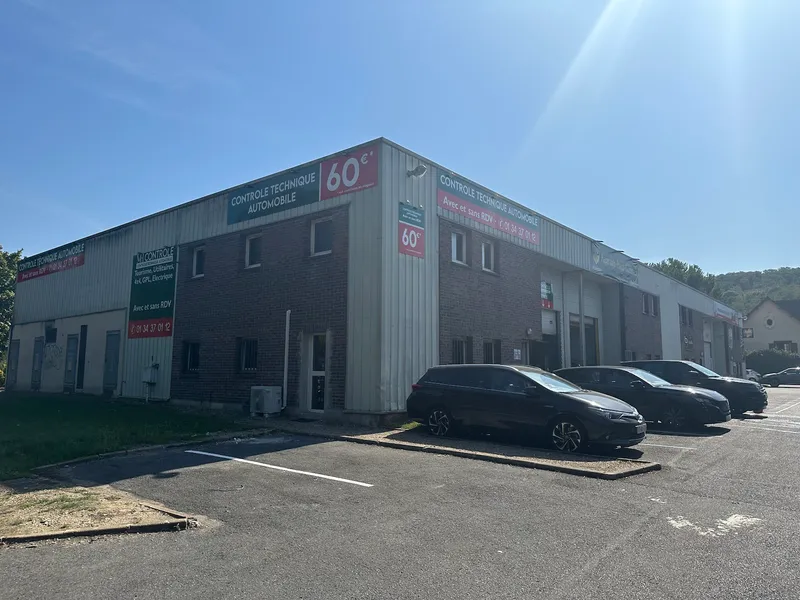 CENTRE DE CONTROLE TECHNIQUE AUTOMOBILE SITUE AU CENTRE COMMERCIAL LECLERC FRANCONVILLE 60 euros contre visite offerte