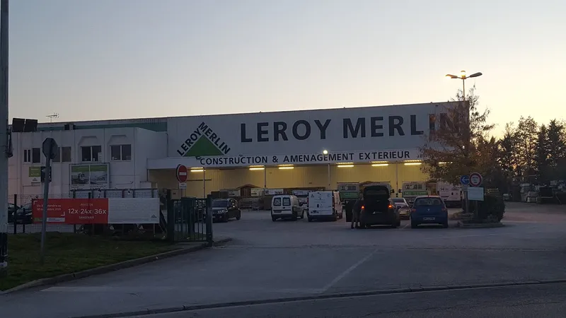 Leroy Merlin - Cour des Matériaux.. Herblay